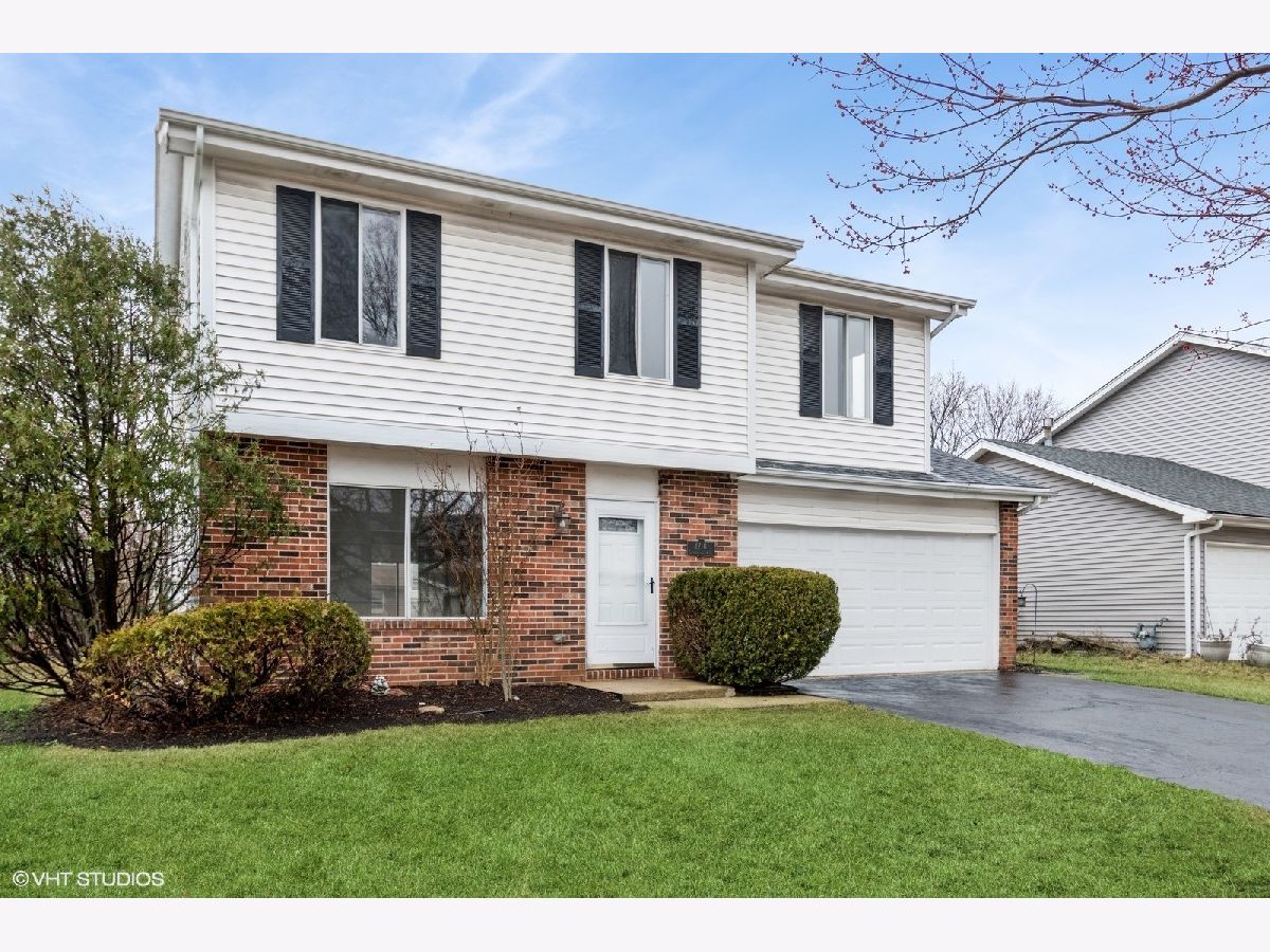 Homes Sold Hunters Run Aurora Illinois, 1718 Cumberland