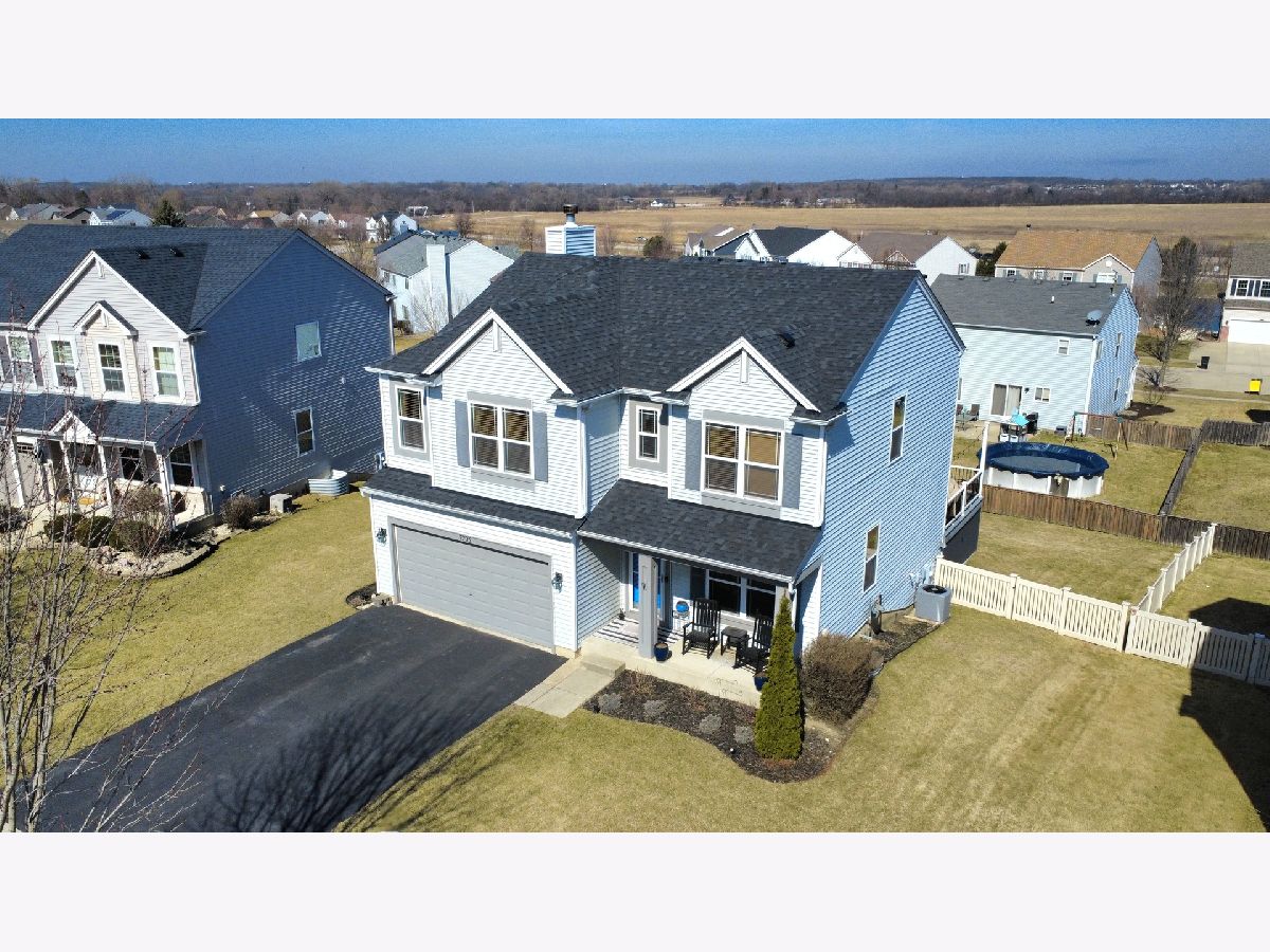 Townhomes & Homes Sold Neufairfield Joliet Illinois, 2705 Eastview