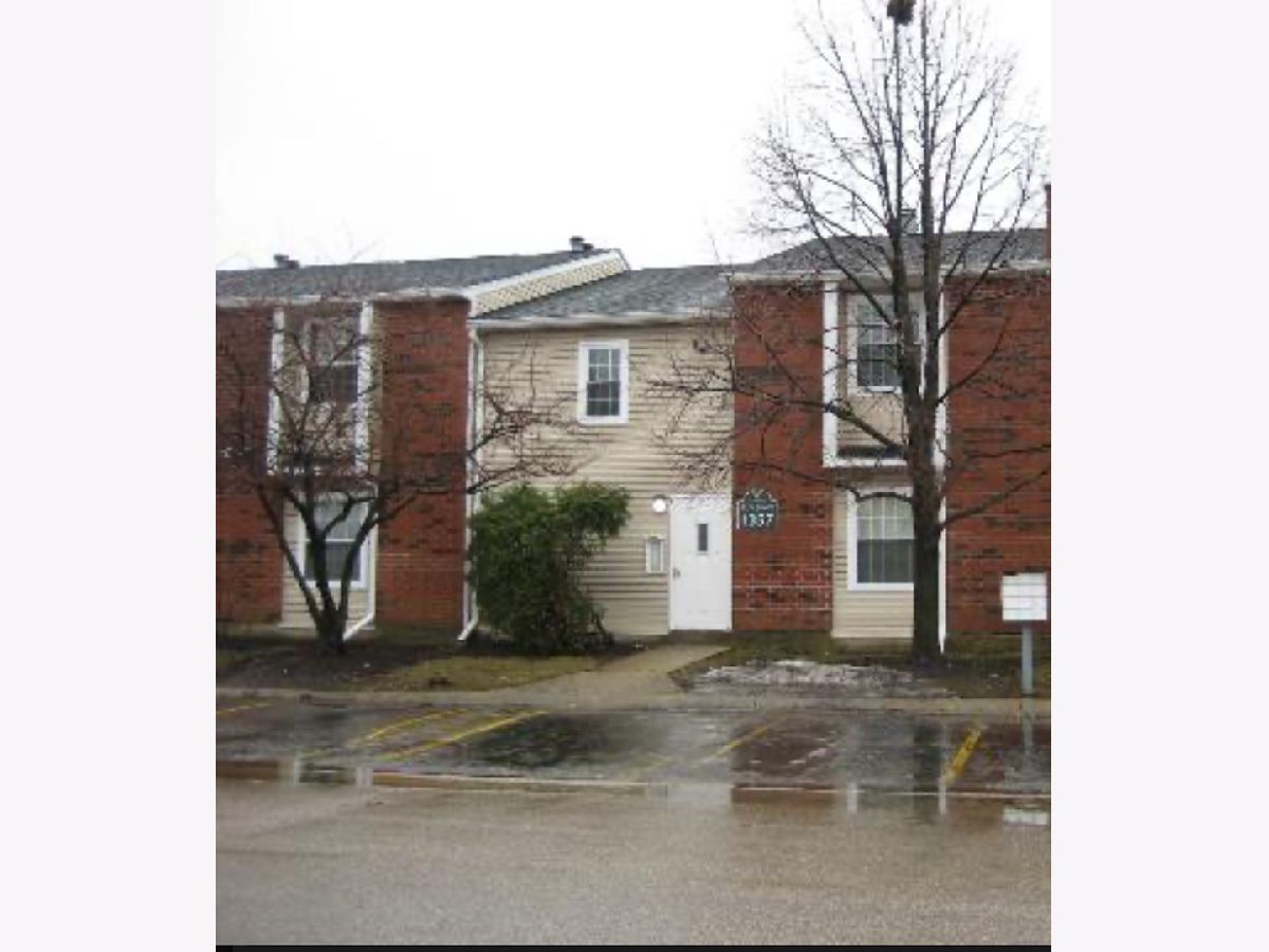 Condos & Townhomes Sold Wyndham Club Palatine Illinois, 1357 Wyndham