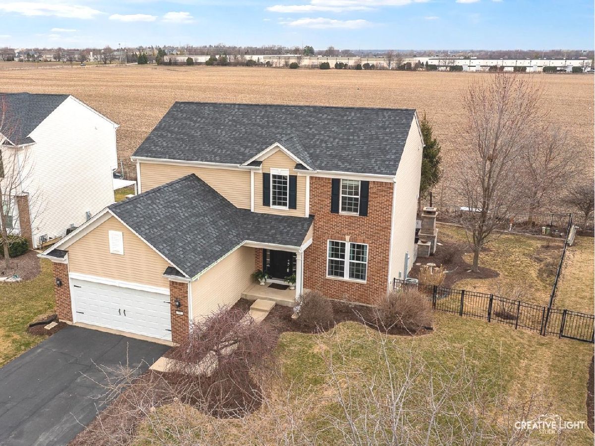 Townhomes & Homes Sold Prescott Mill Oswego Illinois, 111 Chapin