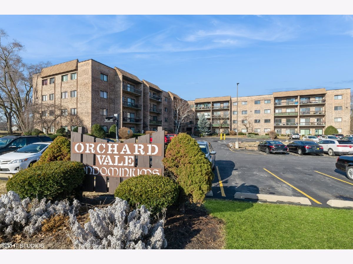 Condominiums Sold Orchard Vale Mount Prospect Illinois, 1400 Elmhurst