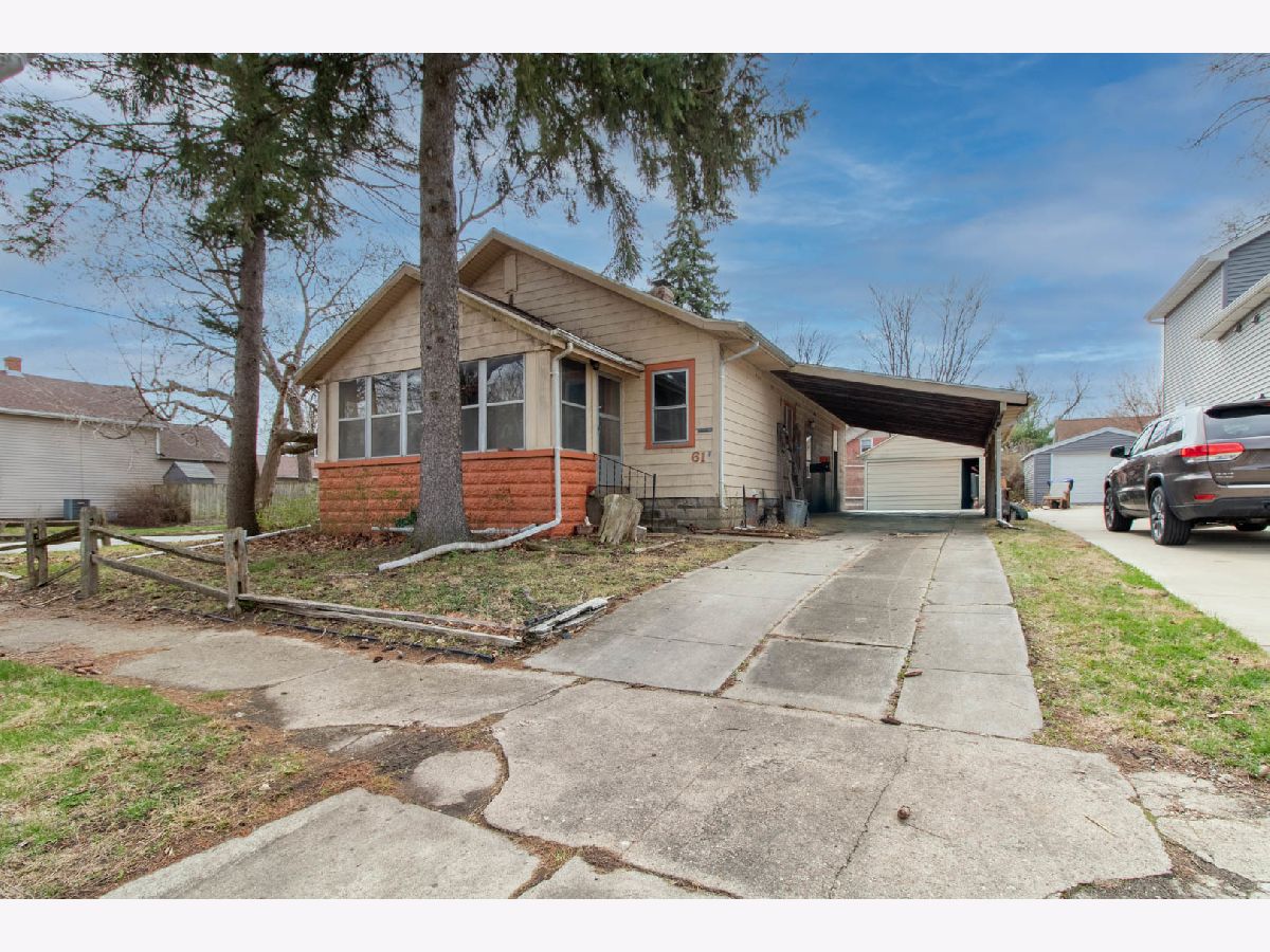Homes & Condos & Townhomes Sold Dimmitts Grove Bloomington Illinois, 611 Olive