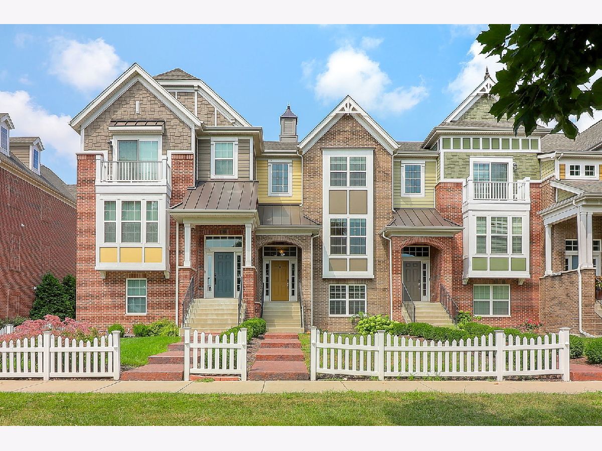 Townhomes & Condos Sold English Rows Naperville Illinois, 4182 Royal Mews