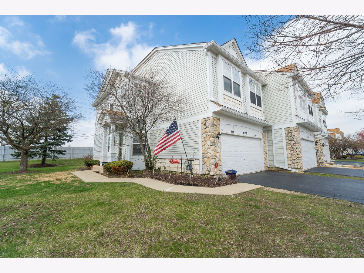 Townhomes & Condos & Homes Sold Willow Bay Club Elgin Illinois, 1176 Delta