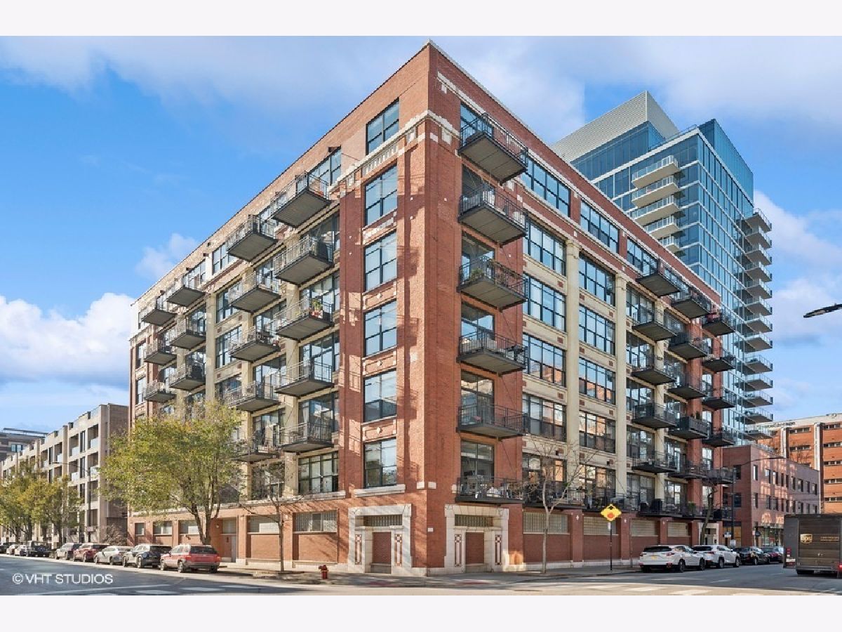 Condominiums Rented Olympia Lofts Chicago Illinois, 843 Adams