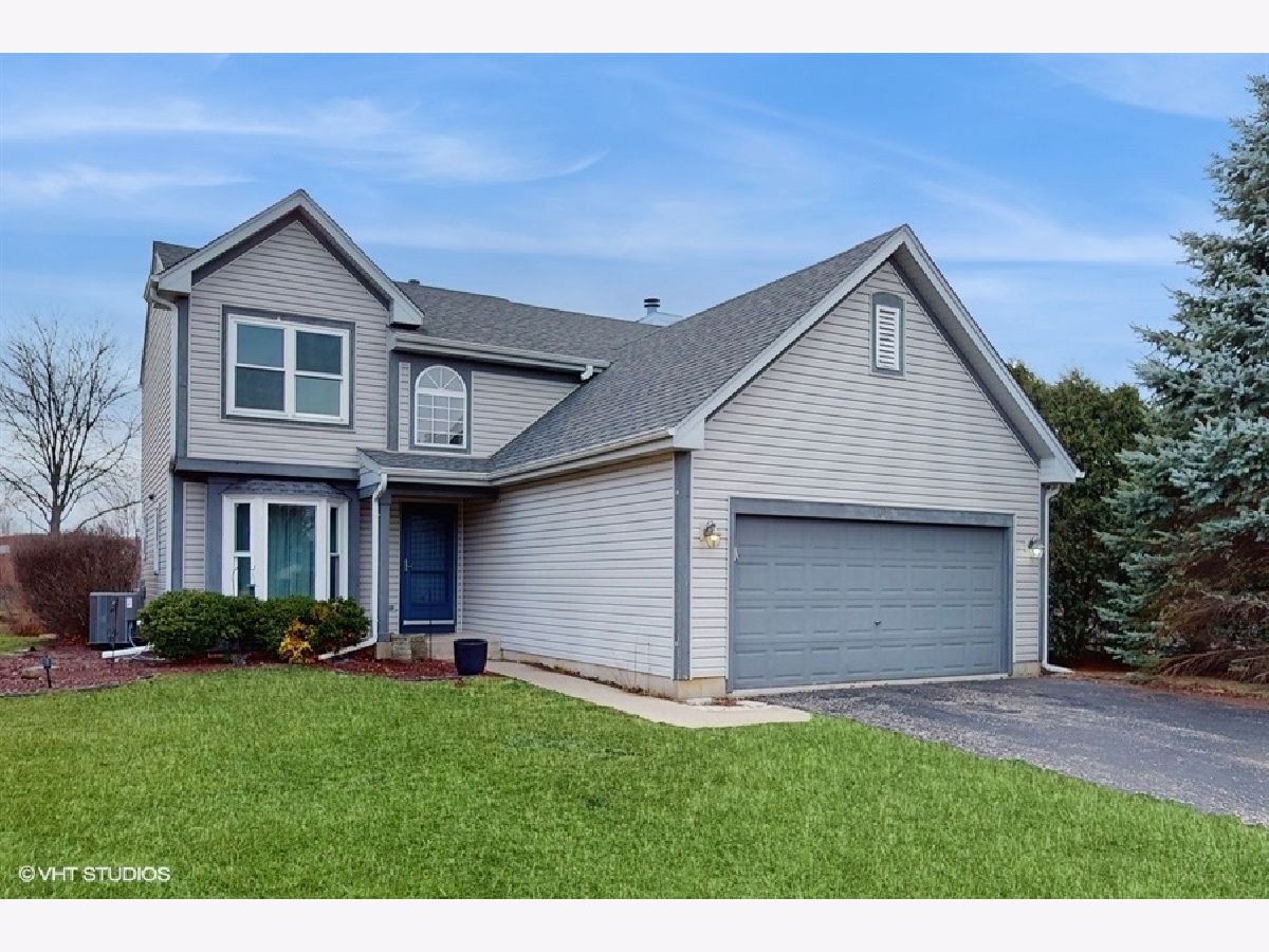 Homes & Condos & Townhomes Sold Spring Creek Farms Algonquin Illinois, 1671 Cumberland
