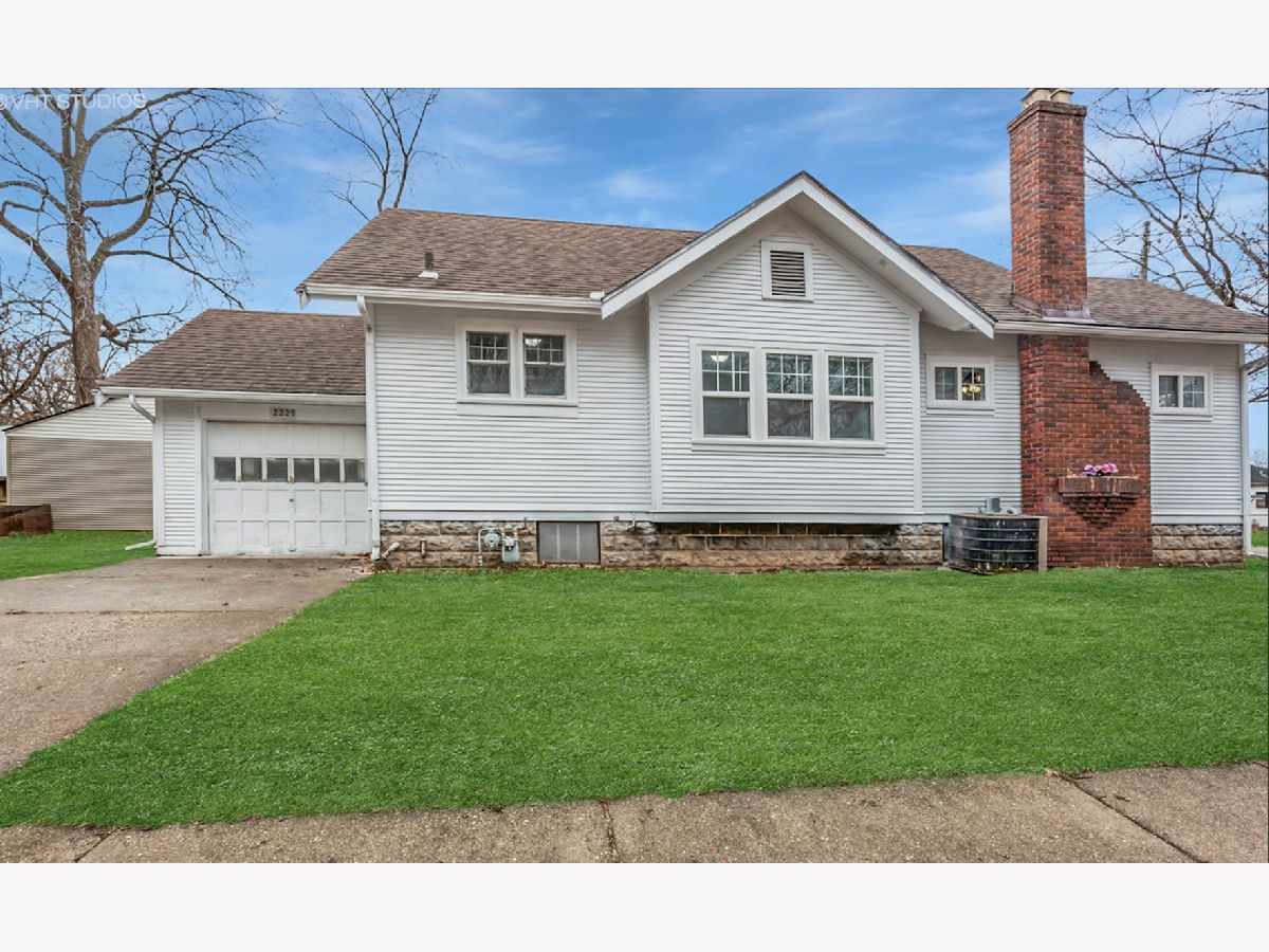 Rented Rockford Illinois, 2225 Court
