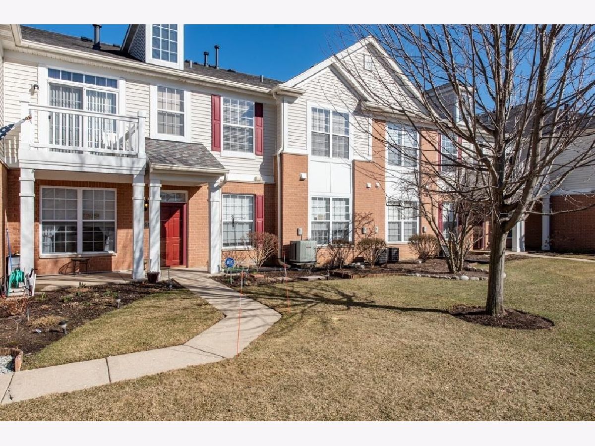 Townhomes & Homes Sold The Greens At Midlane Wadsworth Illinois, 2955 Concord