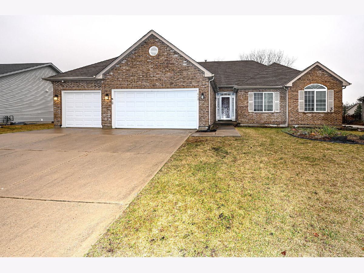 Homes & Condos & Townhomes Sold Boone Creek Mchenry Illinois, 617 Wedgewood