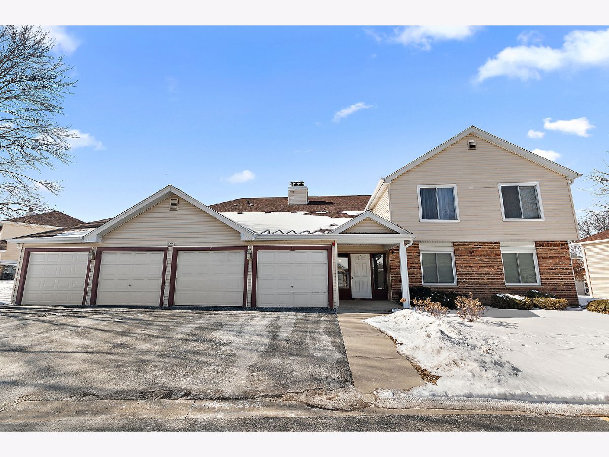 Condos & Townhomes Sold Park Lane Woodridge Illinois, 7000 Rhodes