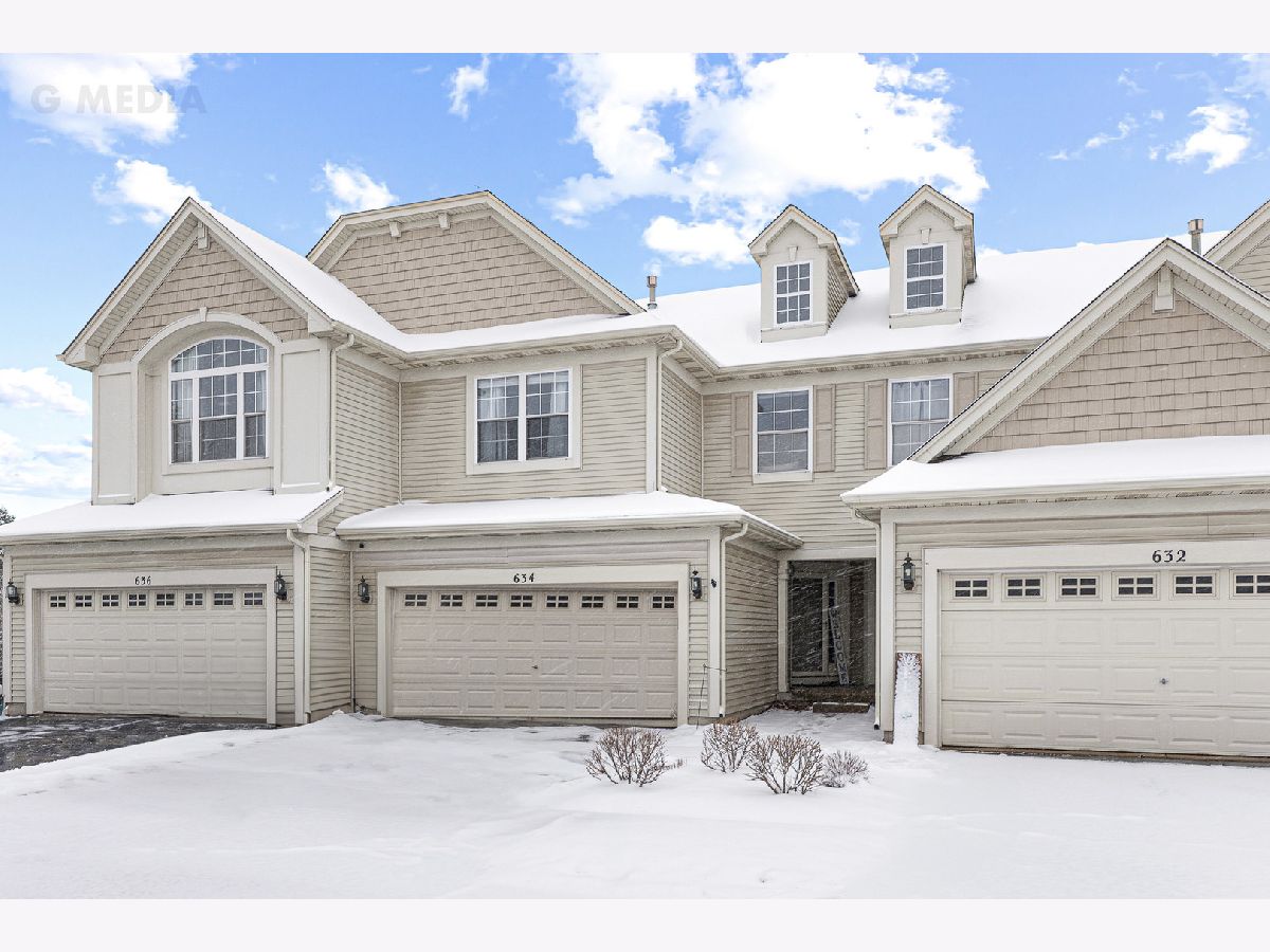 Homes & Townhomes Sold North Grove Crossings Sycamore Illinois, 634 Amherst