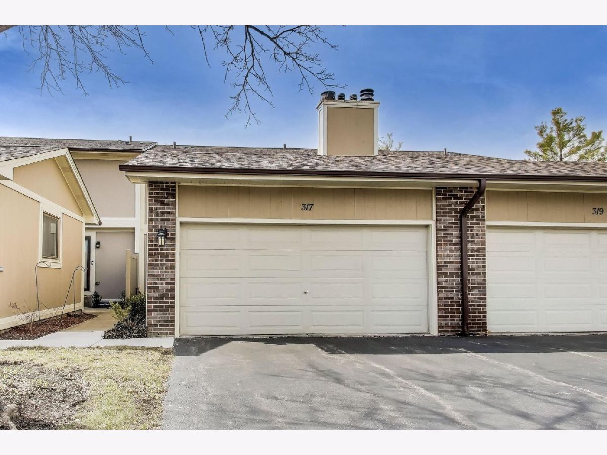 Townhomes Sold Park East Deerfield Illinois, 317 Redwing