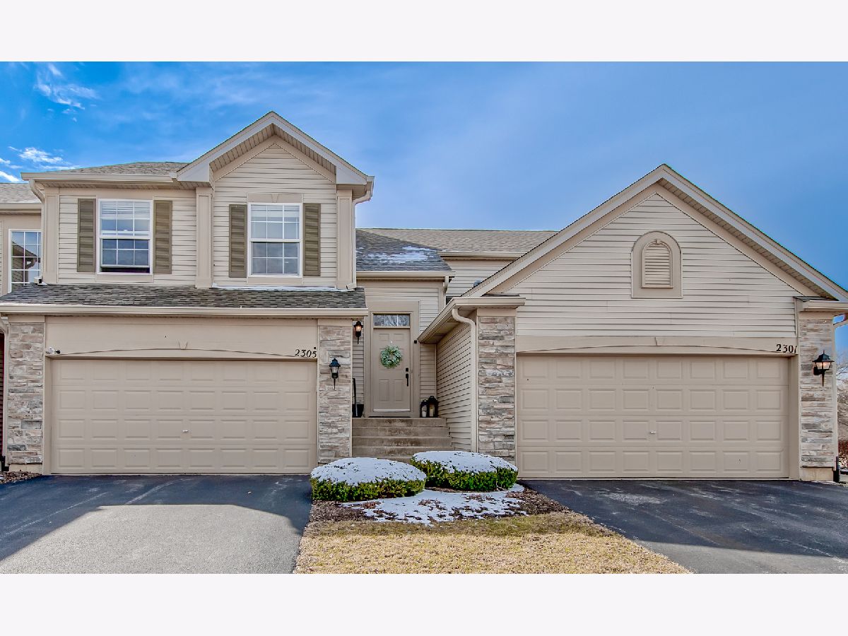 Townhomes & Condos & Homes Sold Grand Pointe Trails Aurora Illinois, 2305 Summerlin