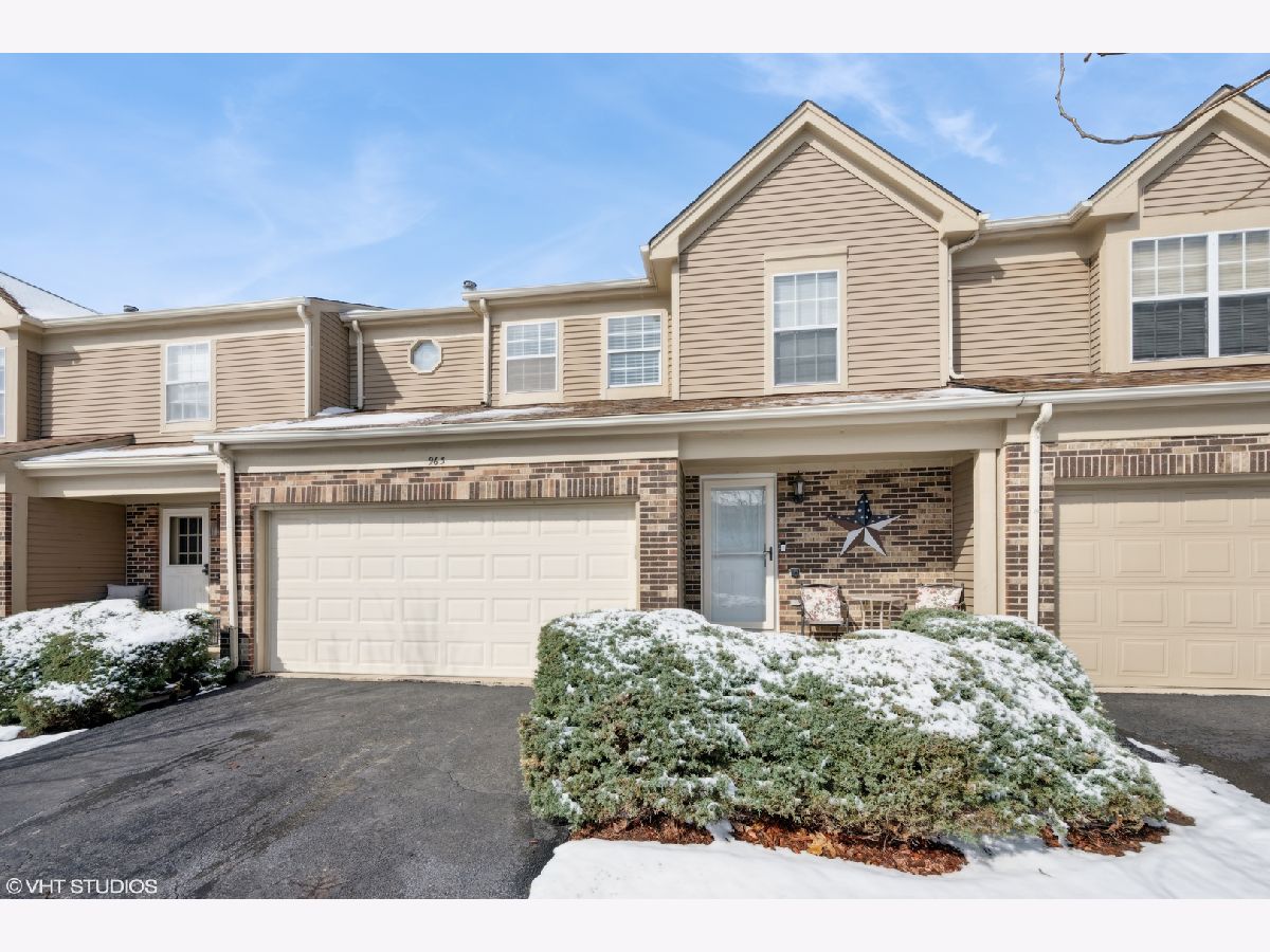 Townhomes & Homes Sold Old Oak Terrace Algonquin Illinois, 963 Old Oak