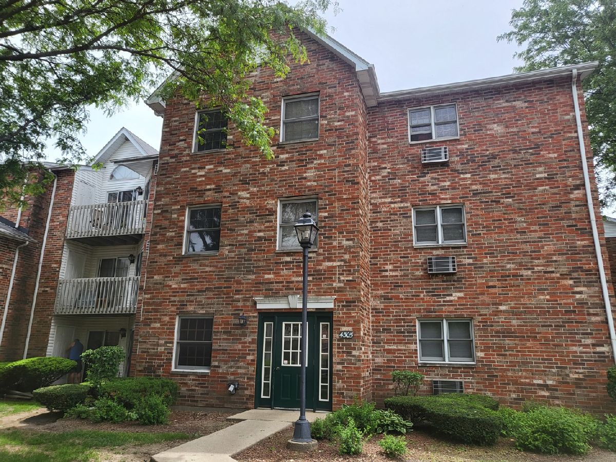  Rented Mchenry Illinois, 4305 Shamrock