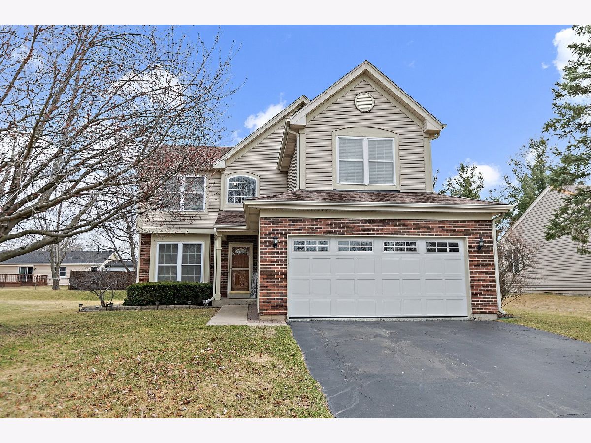 Homes & Condos & Townhomes Sold Spring Creek Farms Algonquin Illinois, 1650 Cumberland
