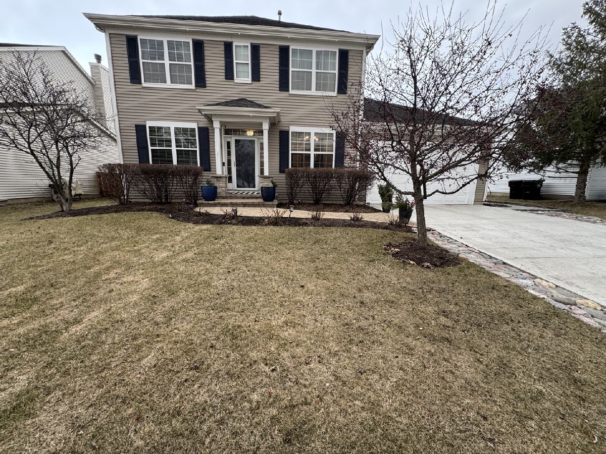 Homes & Townhomes Sold Liberty Lakes Wauconda Illinois, 2542 Bluewater