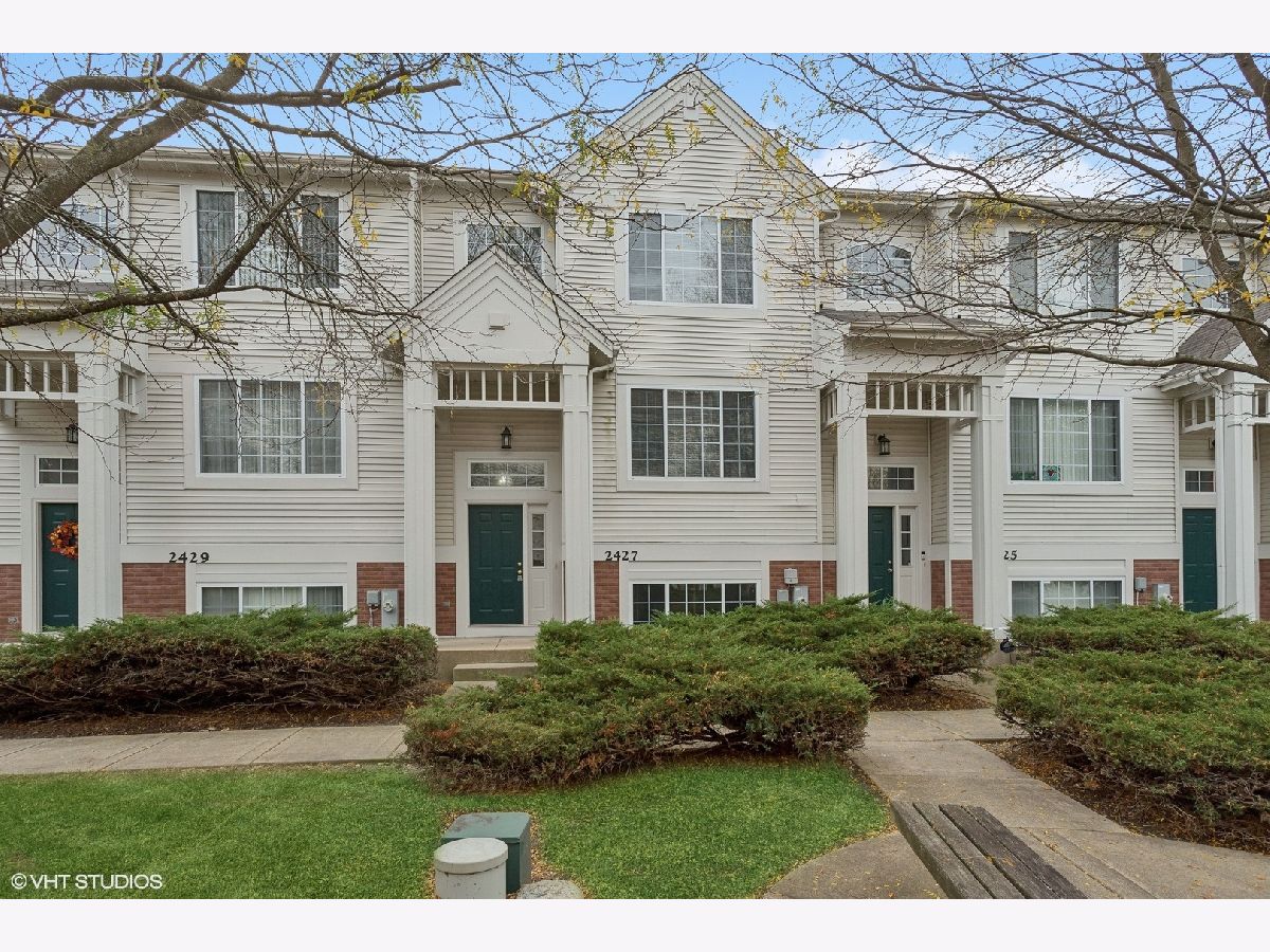 Townhomes & Condos Rented Ogden Pointe Aurora Illinois, 2427 Oakfield