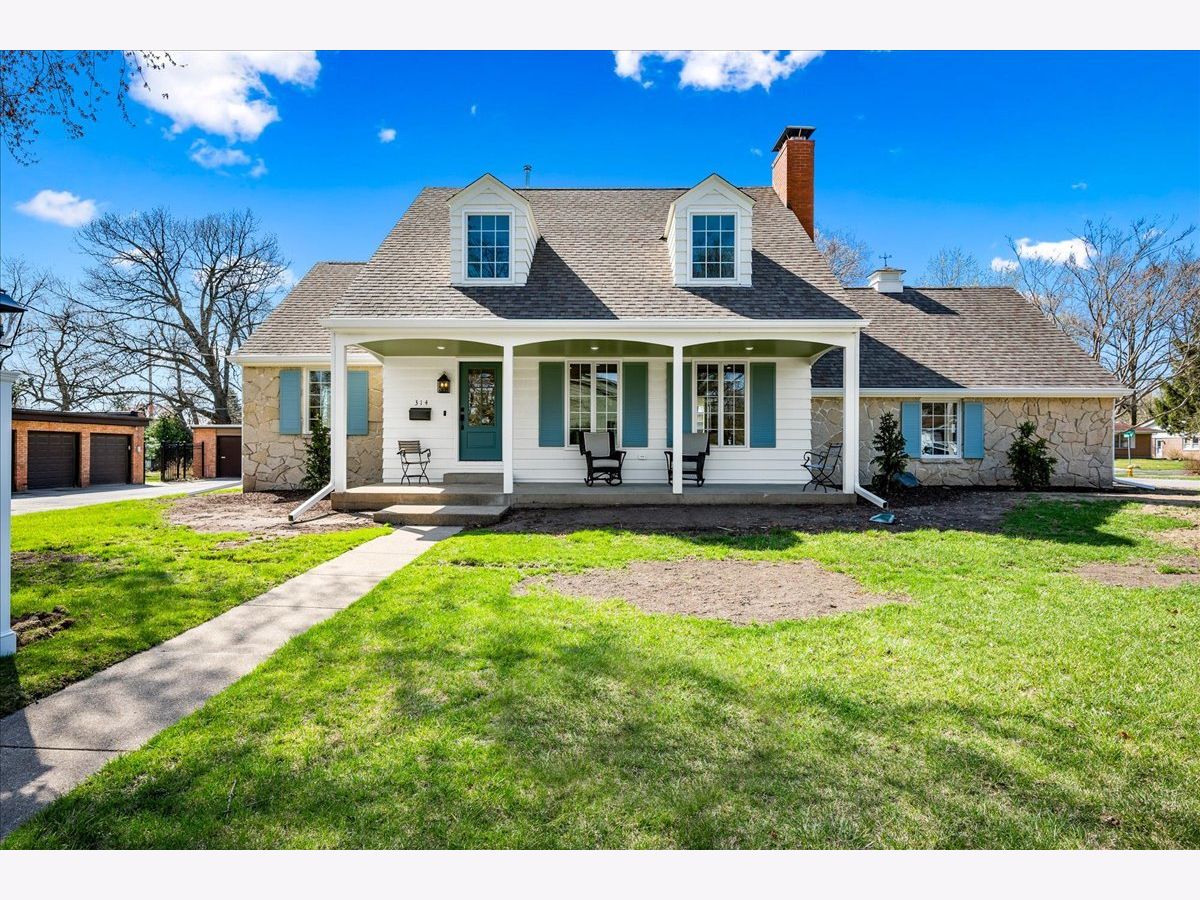 Homes & Condos & Townhomes Sold Davis Addition Bloomington Illinois, 314 Davis