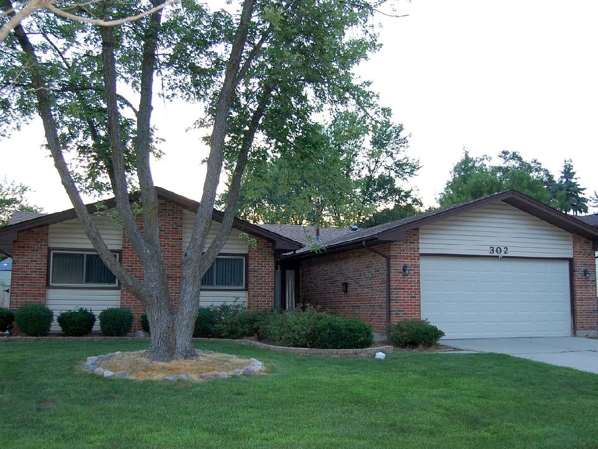 Homes Rented Timbercrest Schaumburg Illinois, 302 Ashwood