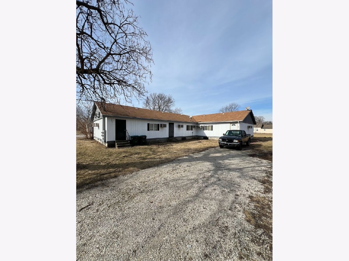  For Sale Coal City Illinois, 573-585 Mazon Street