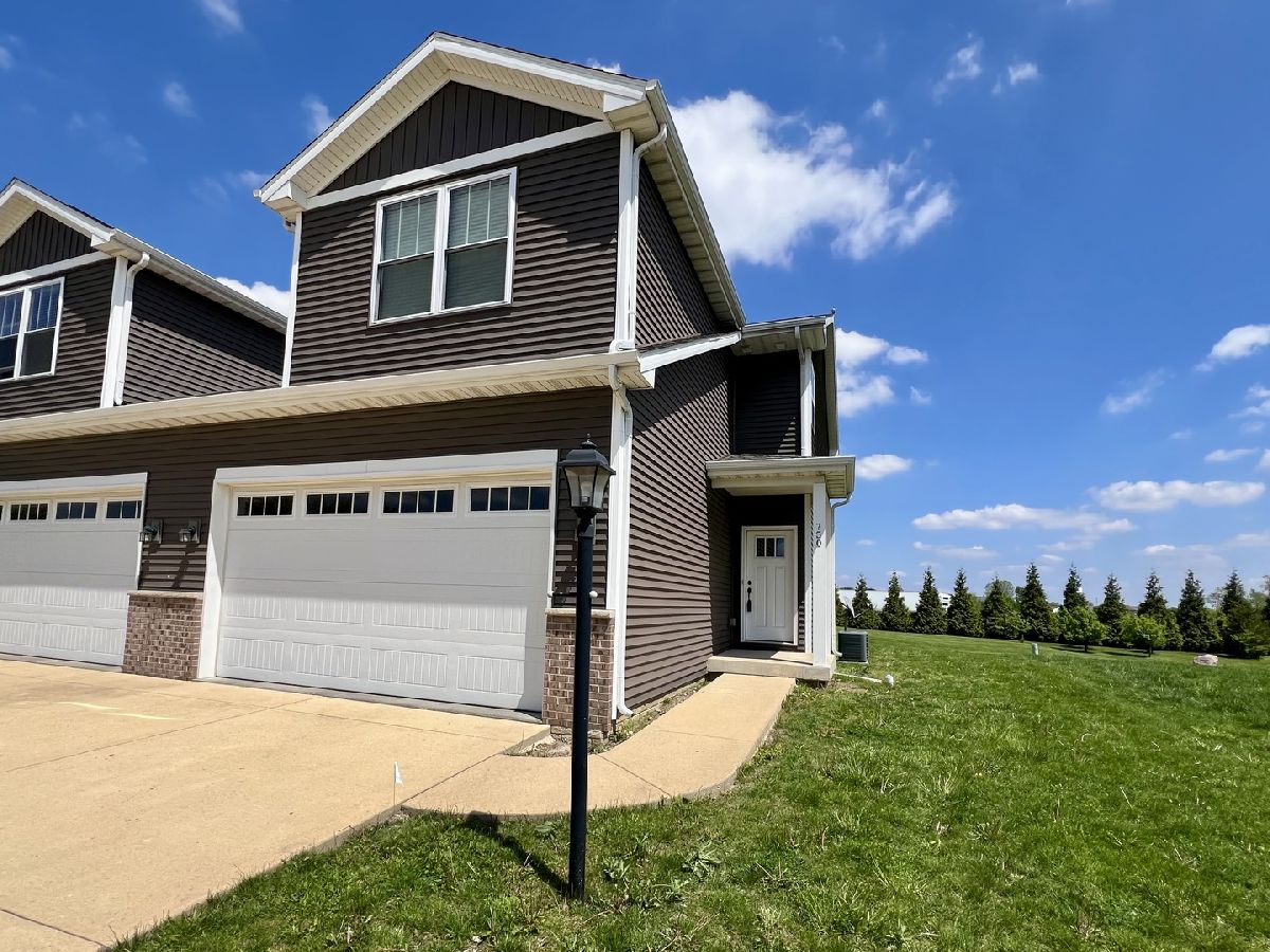 Homes & Condominiums Sold Boulder Ridge Champaign Illinois, 750 Sedgegrass