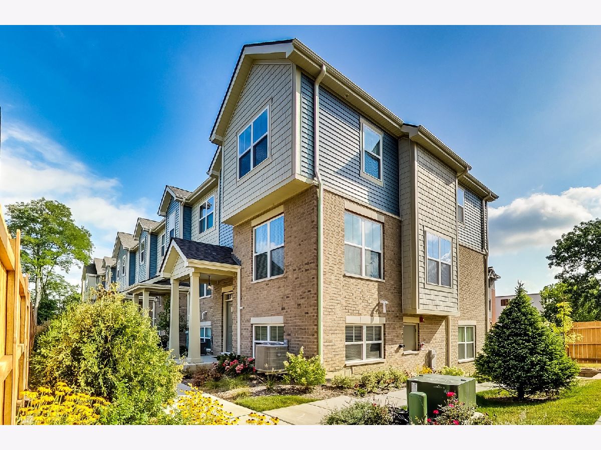  Rented Highwood Illinois, 20 Webster