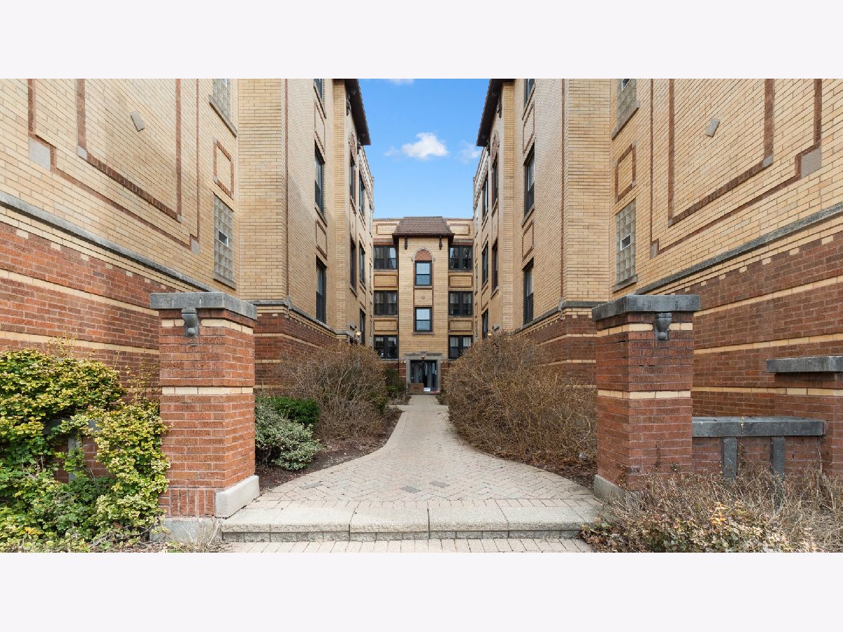 Condos & Townhomes Sold Troy Court Chicago Illinois, 4333 Troy