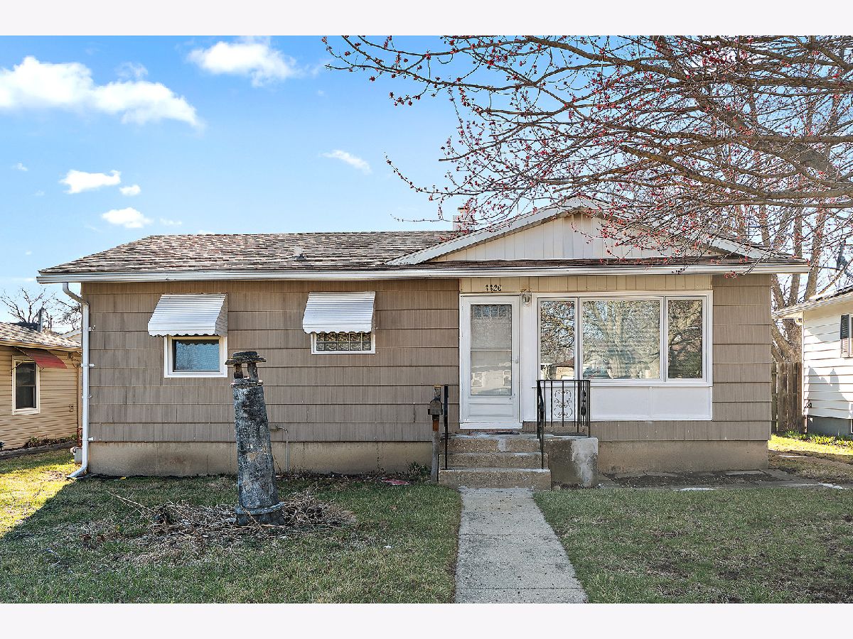  Rented South Chicago Heights Illinois, 3320 Lynwood