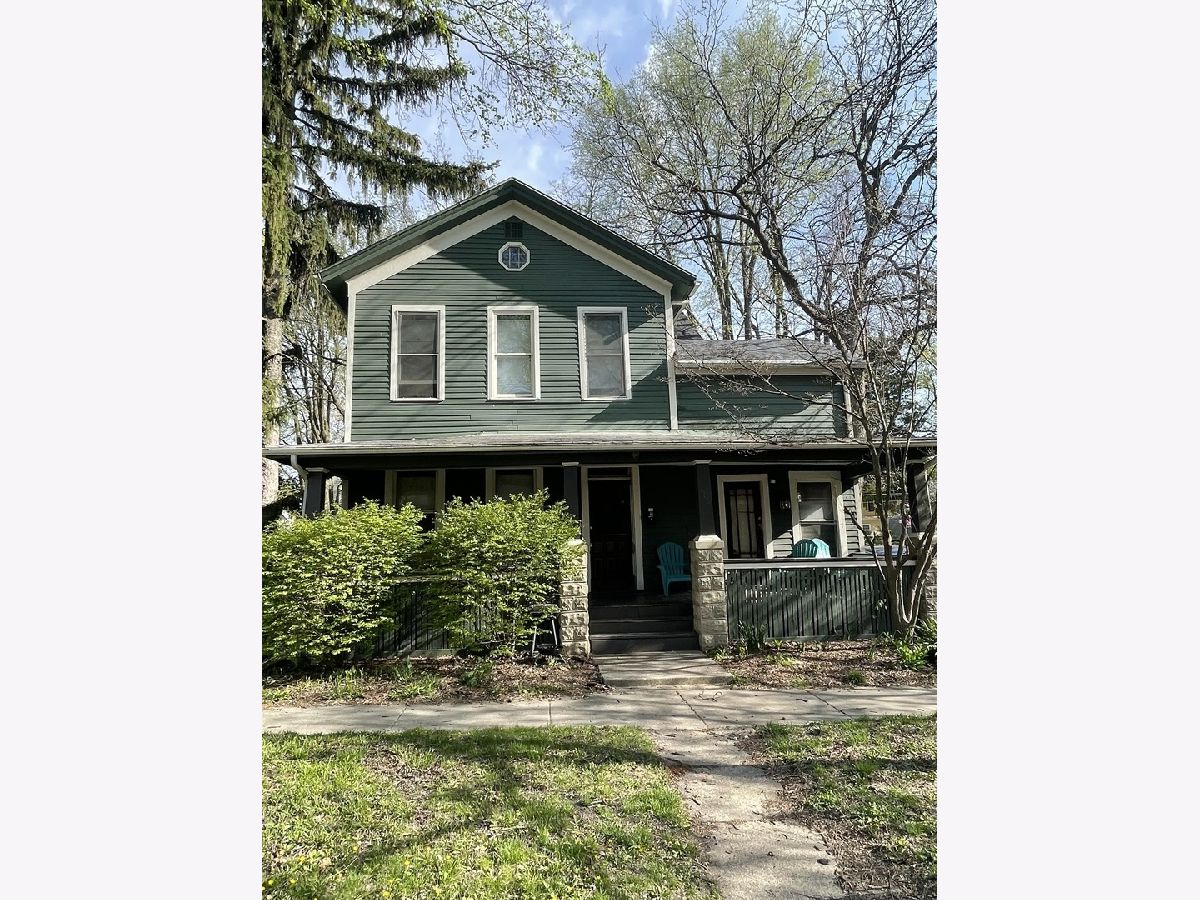 Homes & Condos & Townhomes Sold Dimmitts Grove Bloomington Illinois, 606 Front