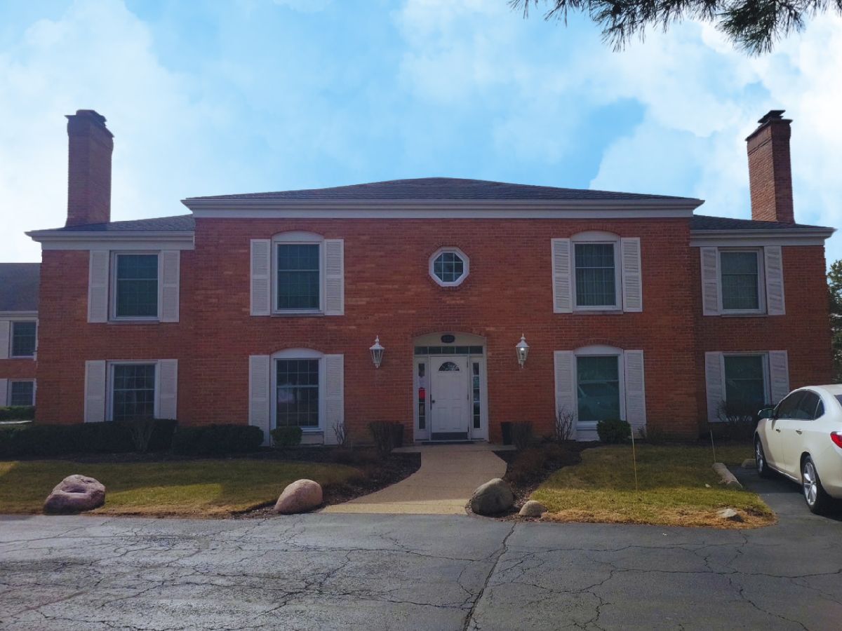 Condos & Townhomes & Homes Sold Carriage Way Burr Ridge Illinois, 120 Carriage Way