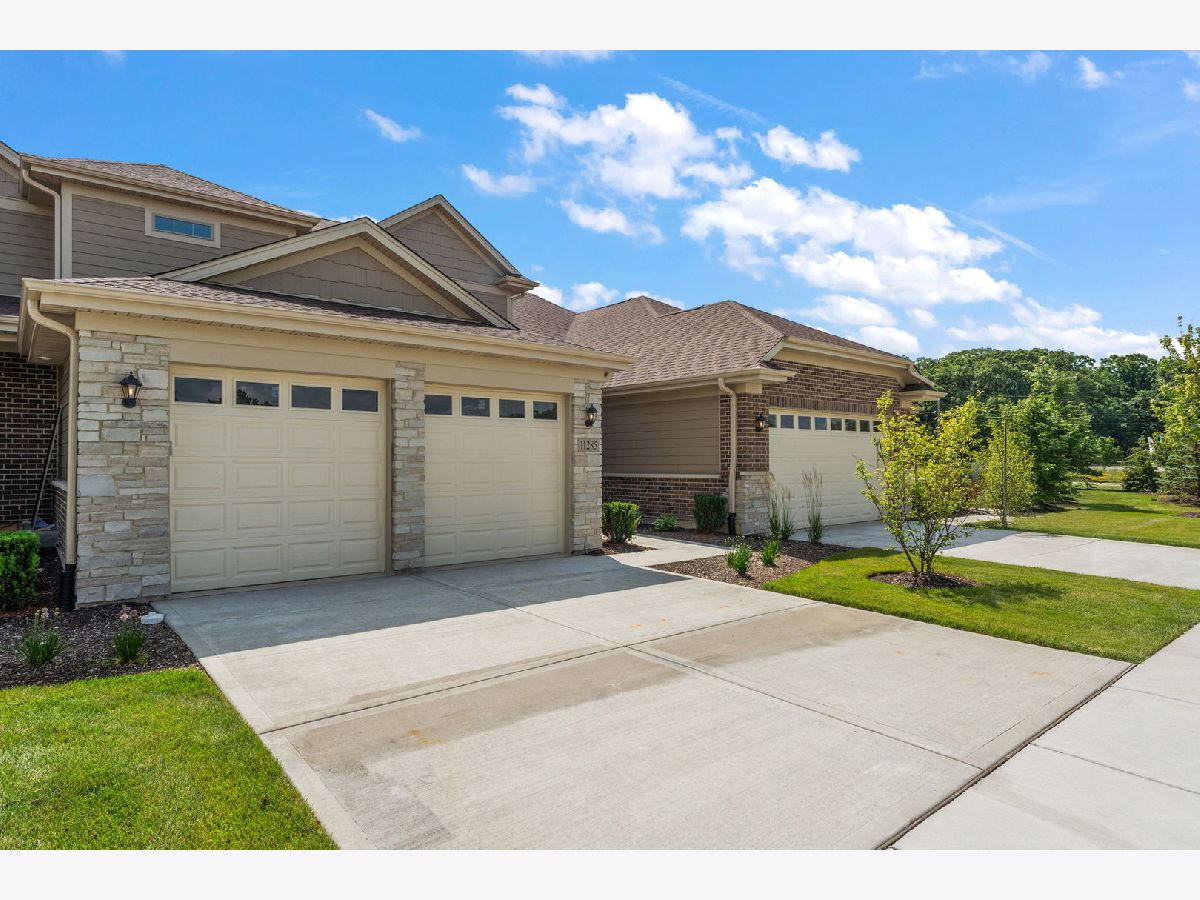 Townhomes & Homes For Sale Estates Of Montefiori Lemont Illinois, 11166 Tuscany Lane