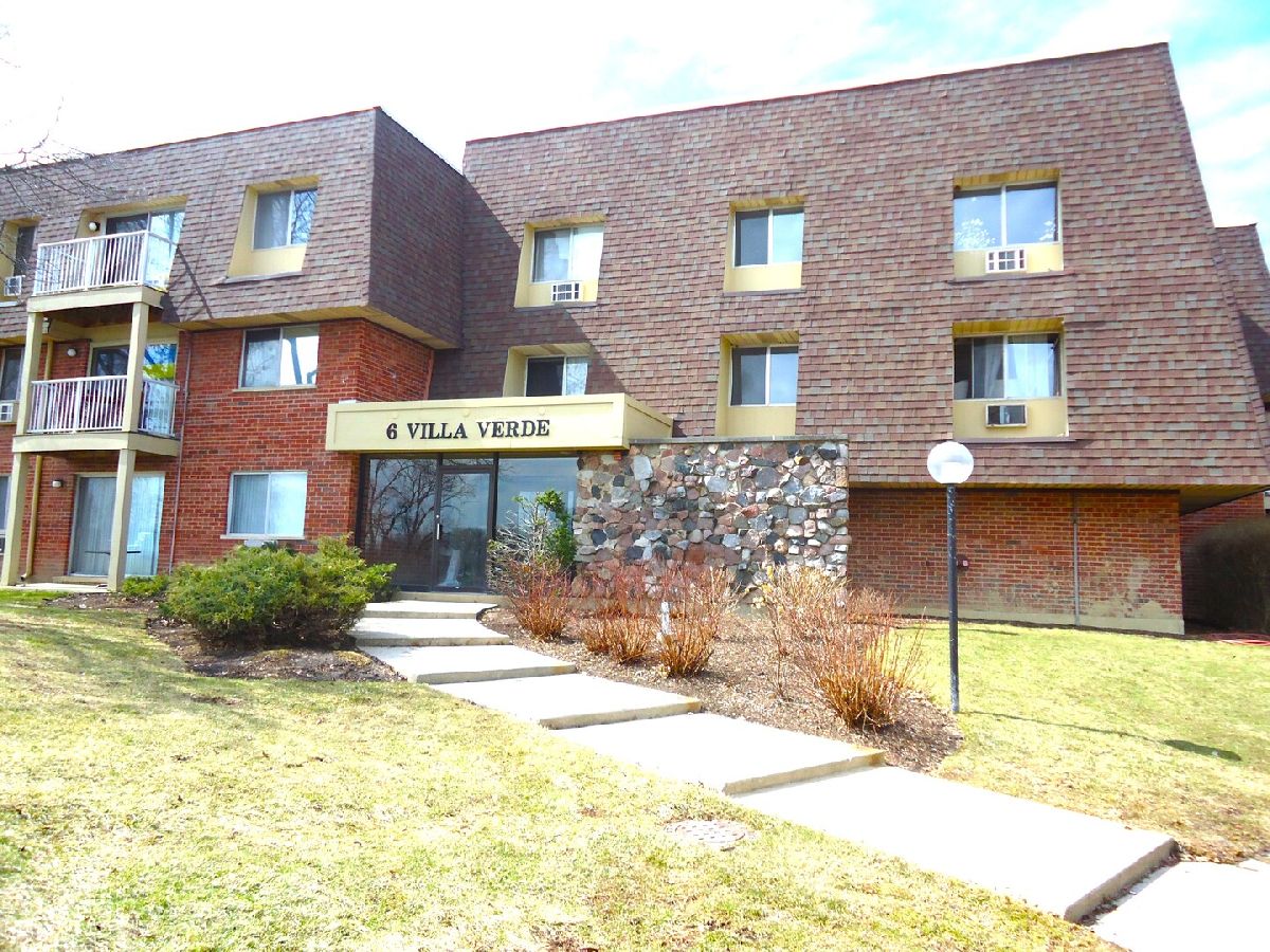 Condominiums Rented Villa Verde Buffalo Grove Illinois, 6 Villa Verde