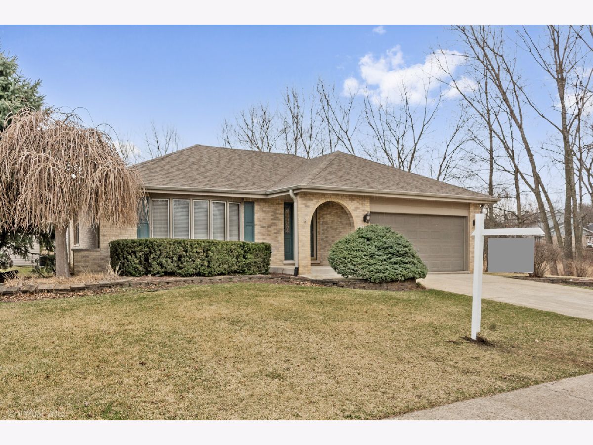 Homes & Condos & Townhomes Sold Farmingdale Village Woodridge Illinois, 1262 Rutgers