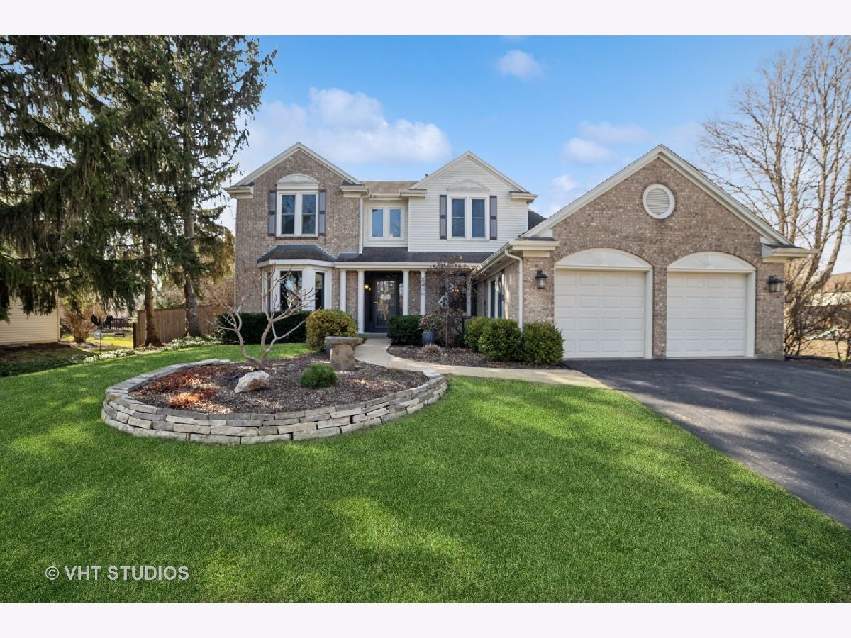 Homes Sold Woodscreek Crystal Lake Illinois, 1604 Lilac