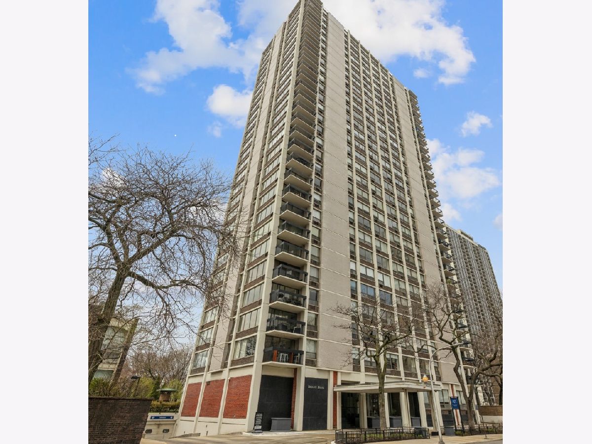 Condominiums Sold Bryant House Chicago Illinois, 1455 Sandburg