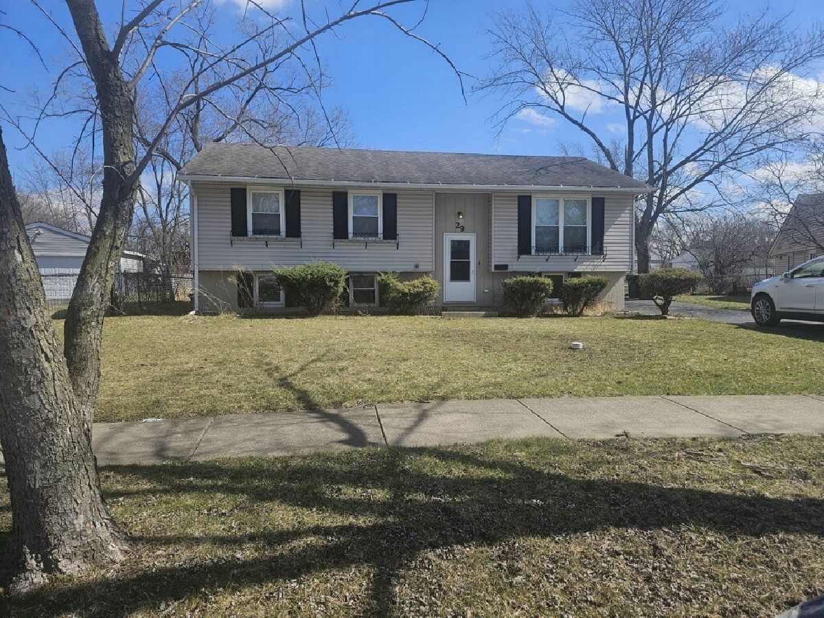  Rented Glenwood Illinois, 29 Oak