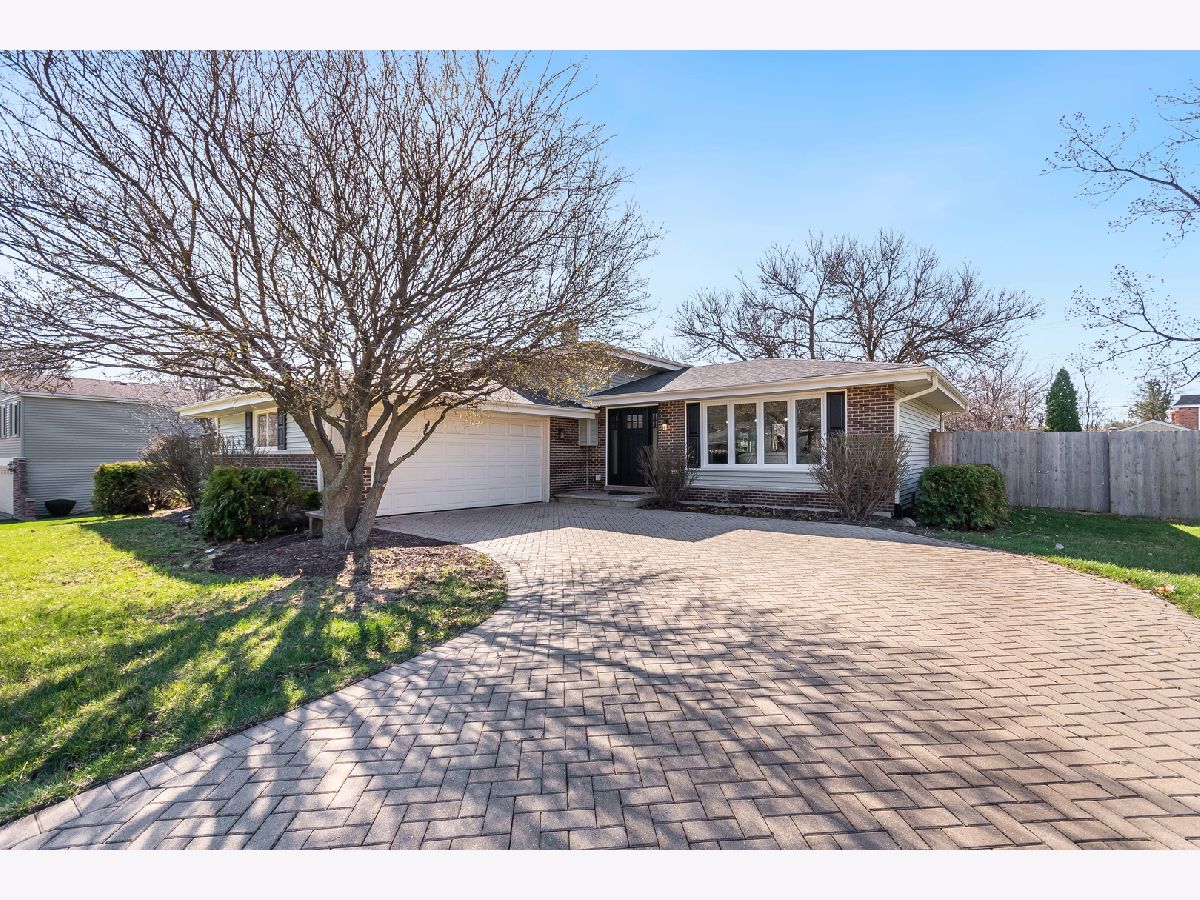 Homes & Townhomes & Condos Sold Steeple Run Naperville Illinois, 24W701 Woodcrest
