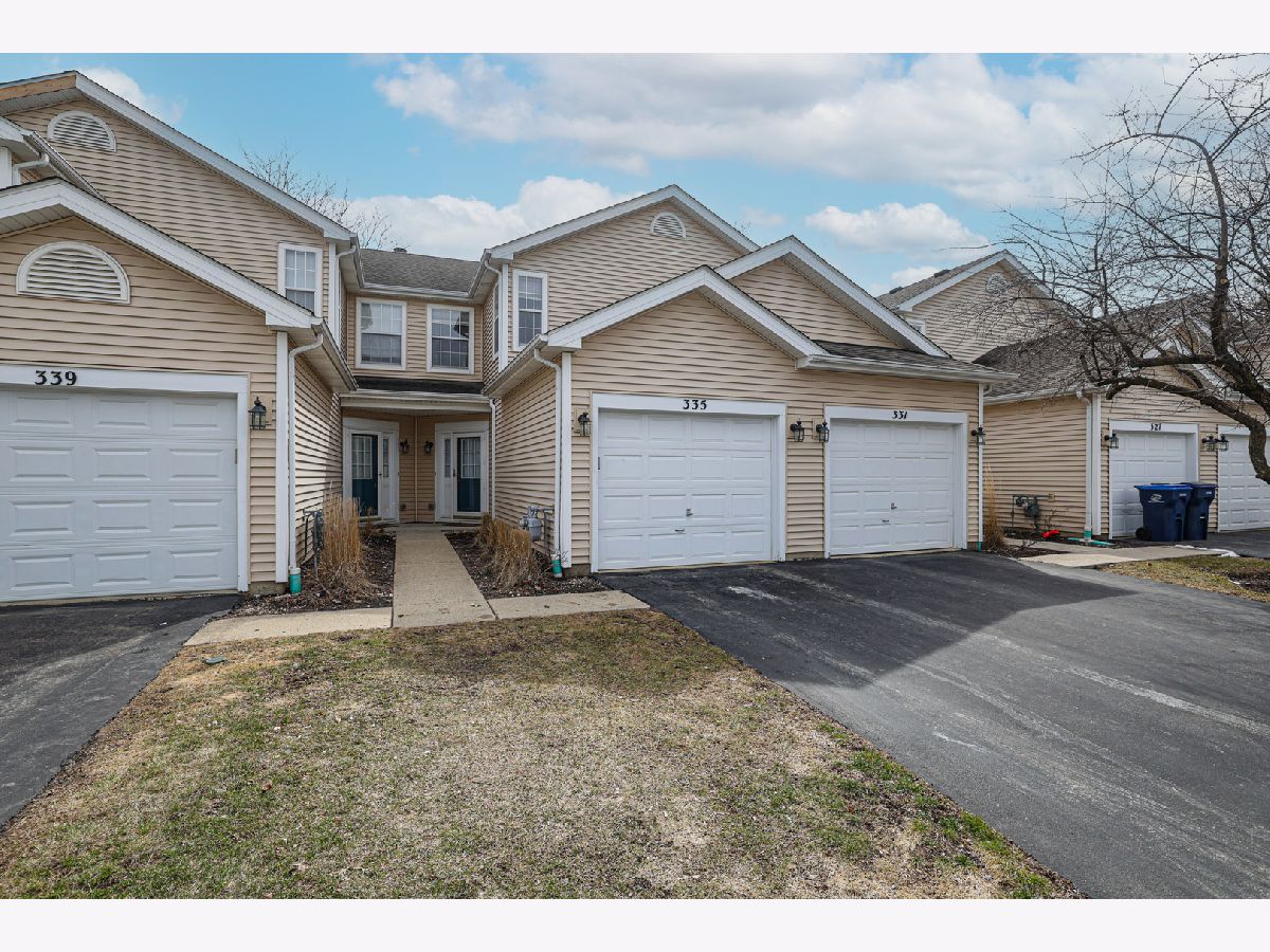 Townhomes Sold Meribel Schaumburg Illinois, 335 Glen Leven