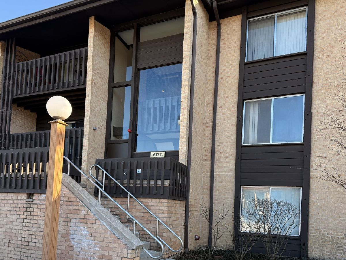 Condominiums Sold The Knolls Willowbrook Illinois, 6177 Knollwood