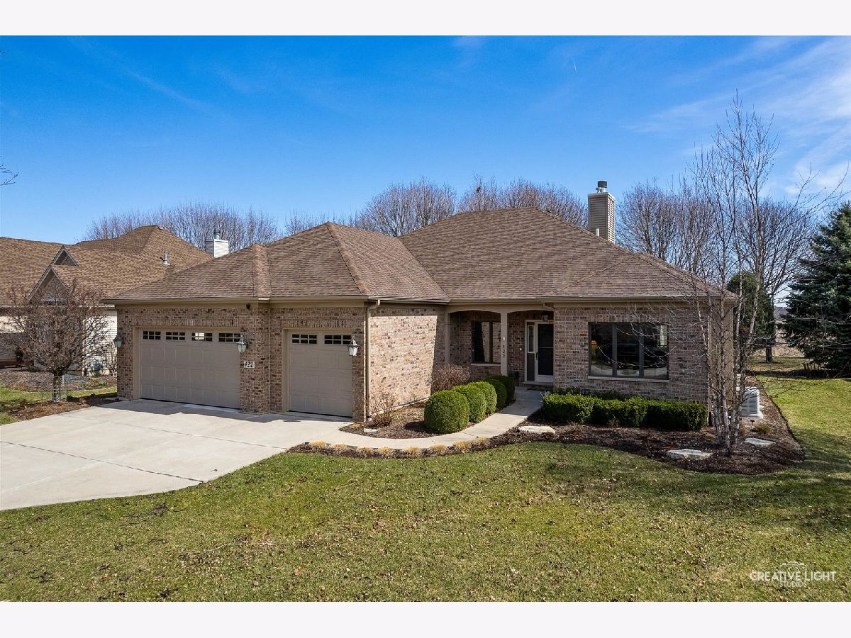 Homes Sold Gates Creek West Oswego Illinois, 422 Heatherwood