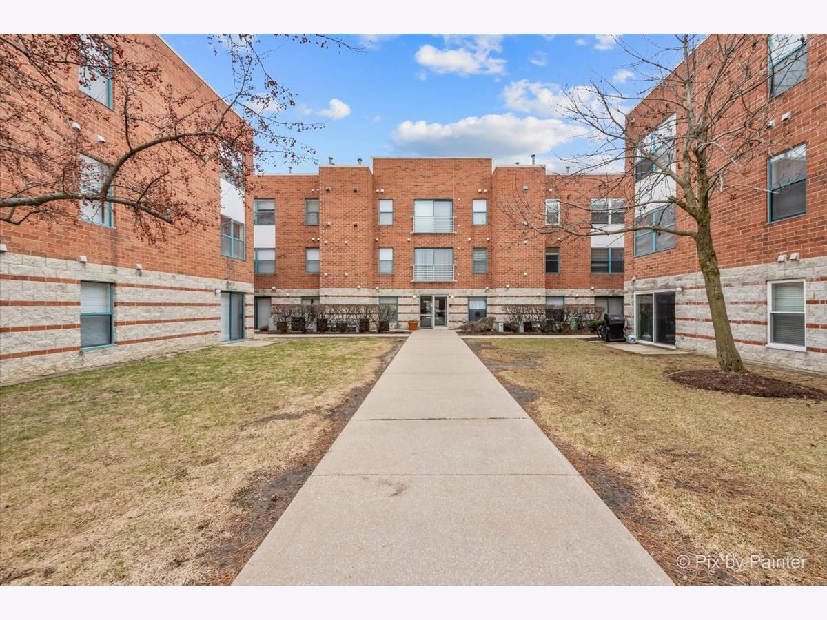 Condos & Townhomes & Homes Sold Kirchoff Meadows Rolling Meadows Illinois, 3255 Kirchoff
