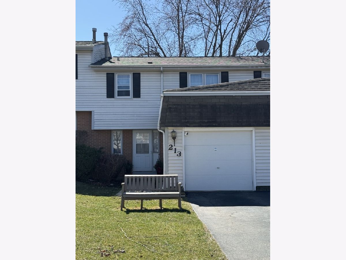 Townhomes Sold Winston Village Bolingbrook Illinois, 213 Monroe