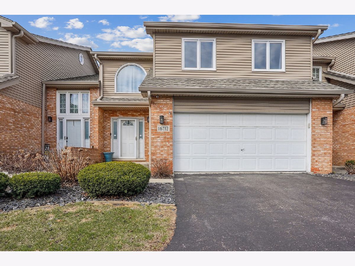 Townhomes & Condos Sold Westwind Tinley Park Illinois, 16712 Westwind