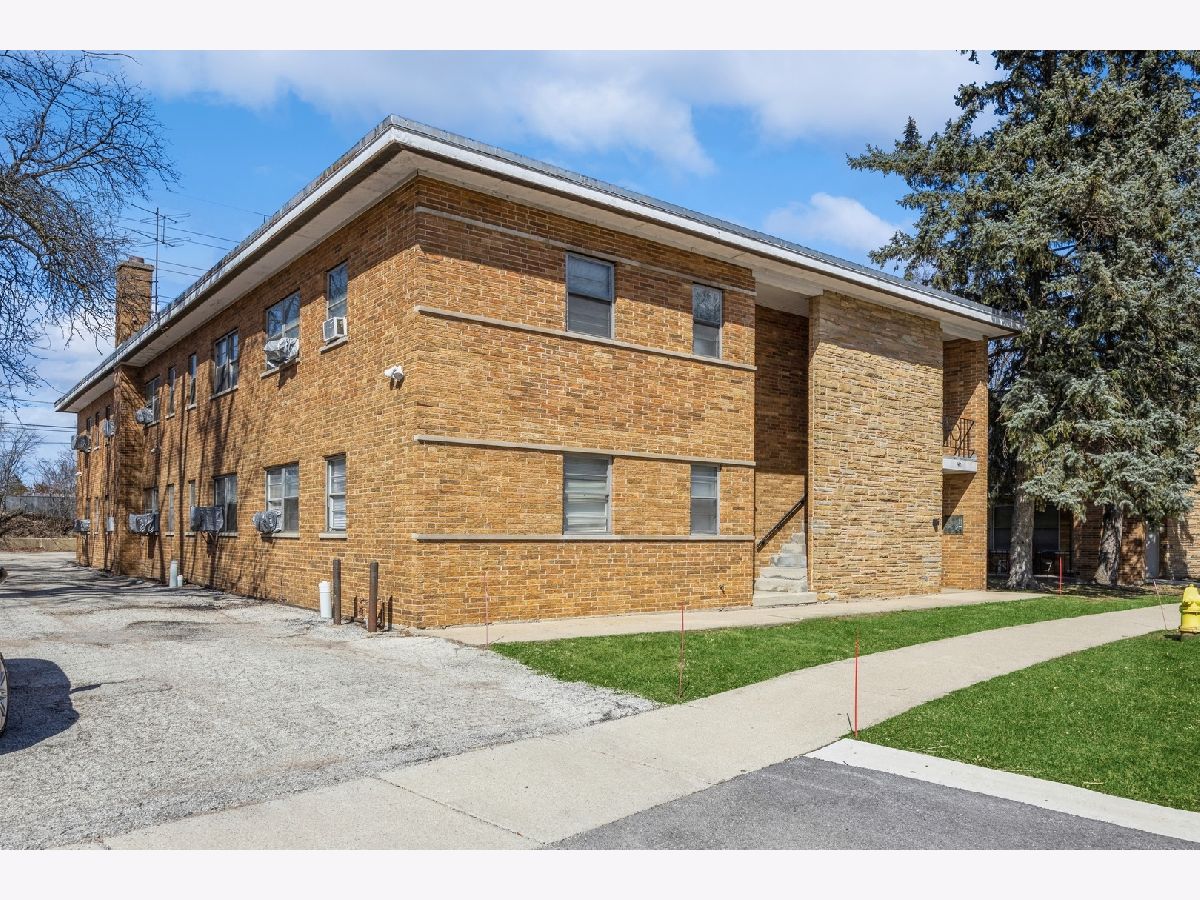  Rented Clarendon Hills Illinois, 140 Ann