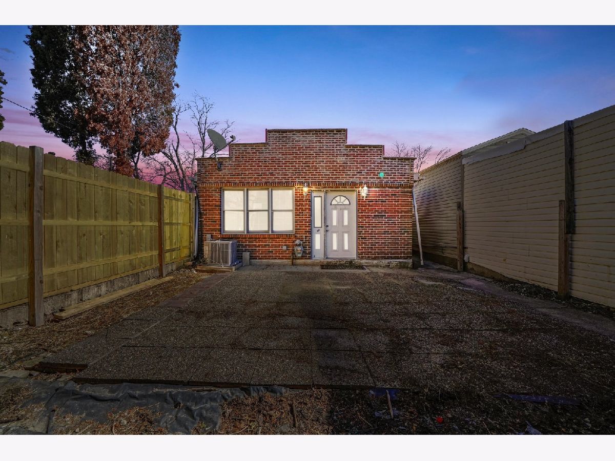 Homes & Condos & Townhomes Sold Little Village Chicago Illinois, 3211 Karlov