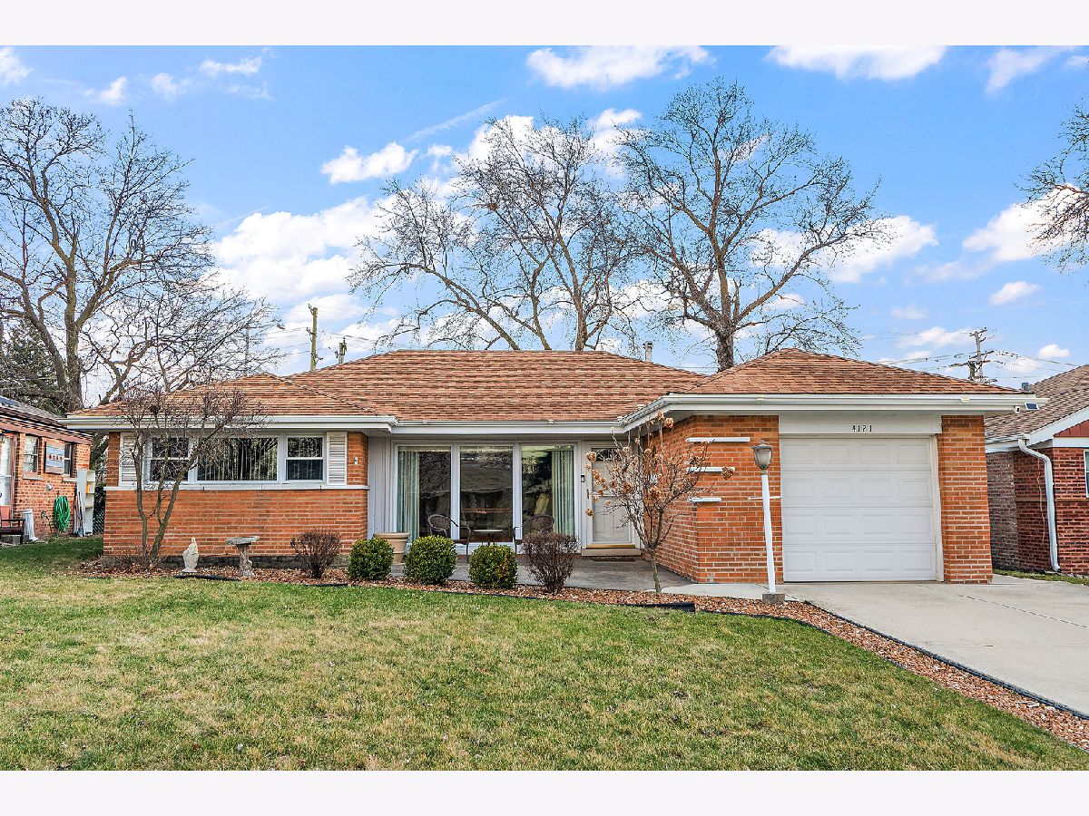 Homes Sold Ranch Manor Oak Lawn Illinois, 4121 Dean