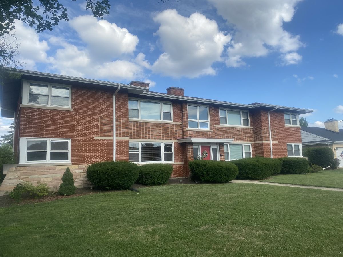  Rented Westchester Illinois, 1521 Balmoral