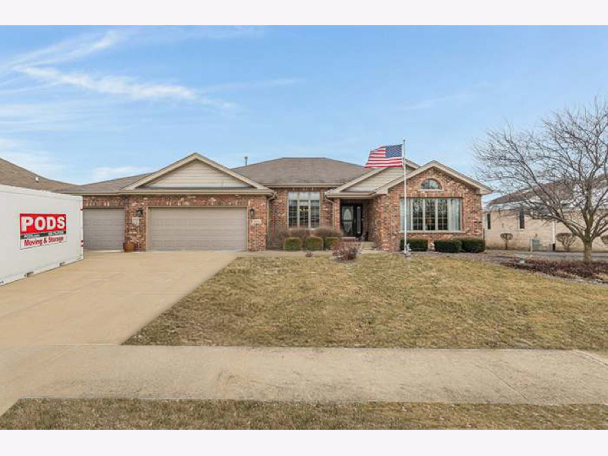 Homes Sold Taylor Glen New Lenox Illinois, 2884 Taylor Glen