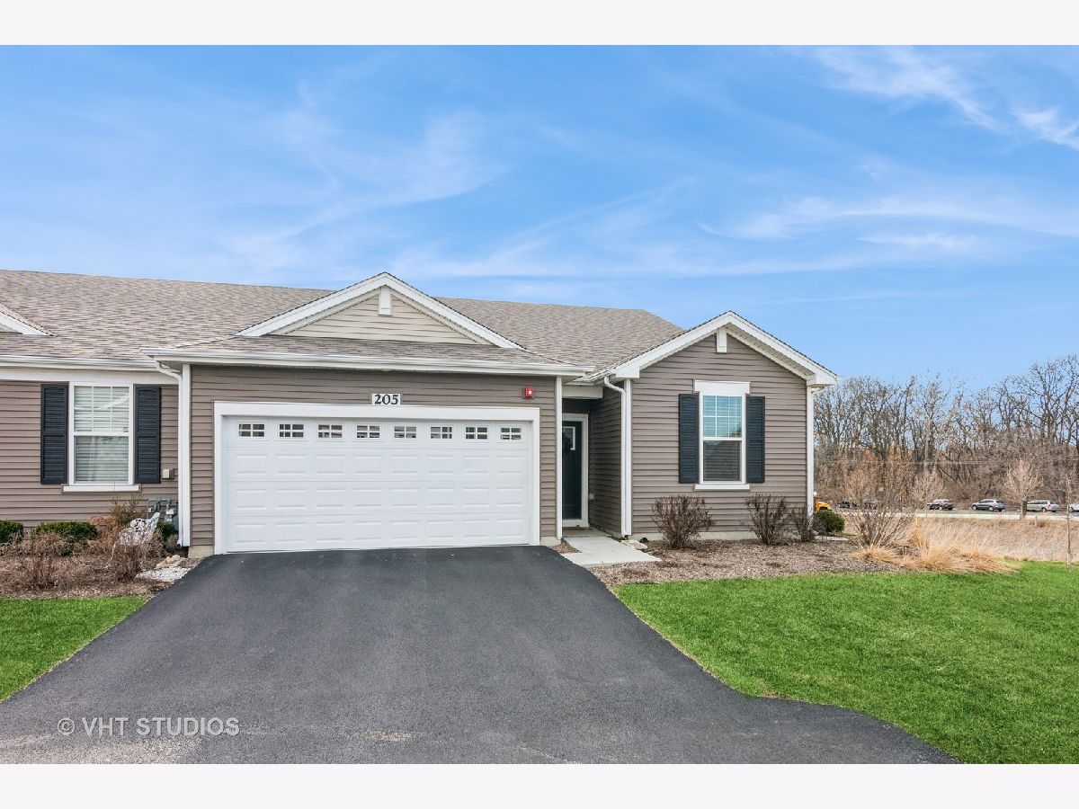 Condos & Townhomes & Homes Sold Lincoln Valley North Aurora Illinois, 205 Sussex